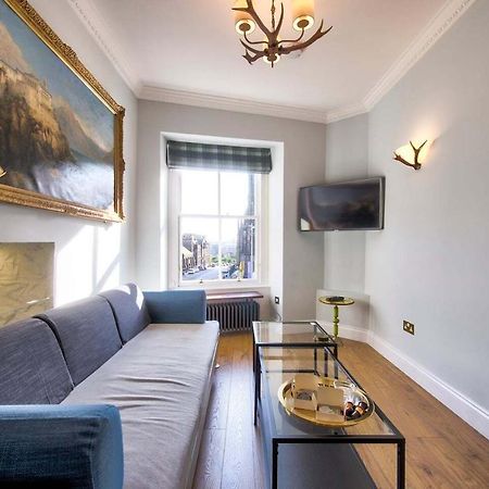 Luxurious, Modern 1BR Apartment near Castle Édimbourg Extérieur photo
